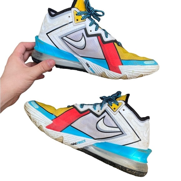 Nike LeBron 18 Low Stewie Griffin Size 9 - Picture 2 of 13